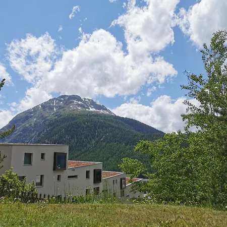 Ferienwohnung Pontresina - Chesa Andrea - Gartensitzplatz Exterior photo
